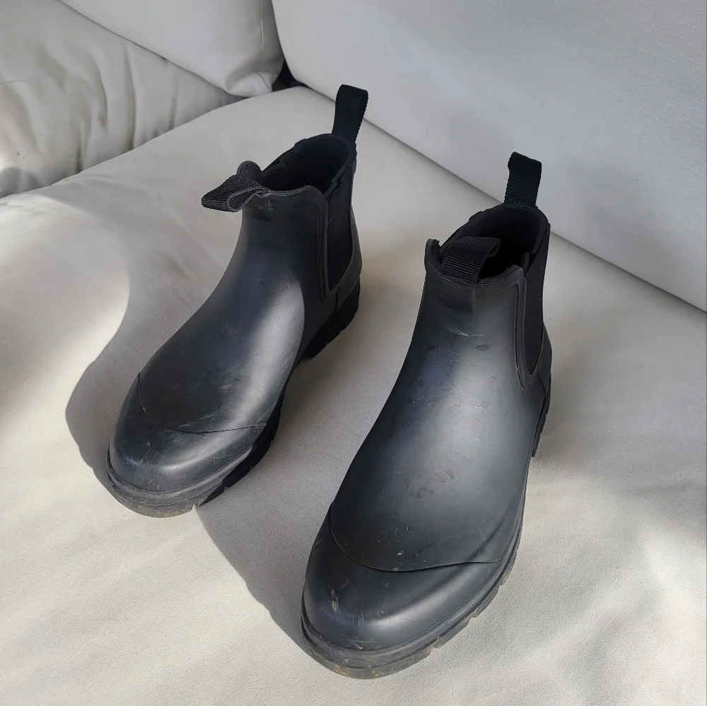 Everlane Lug Sole Rain Boots Size 8